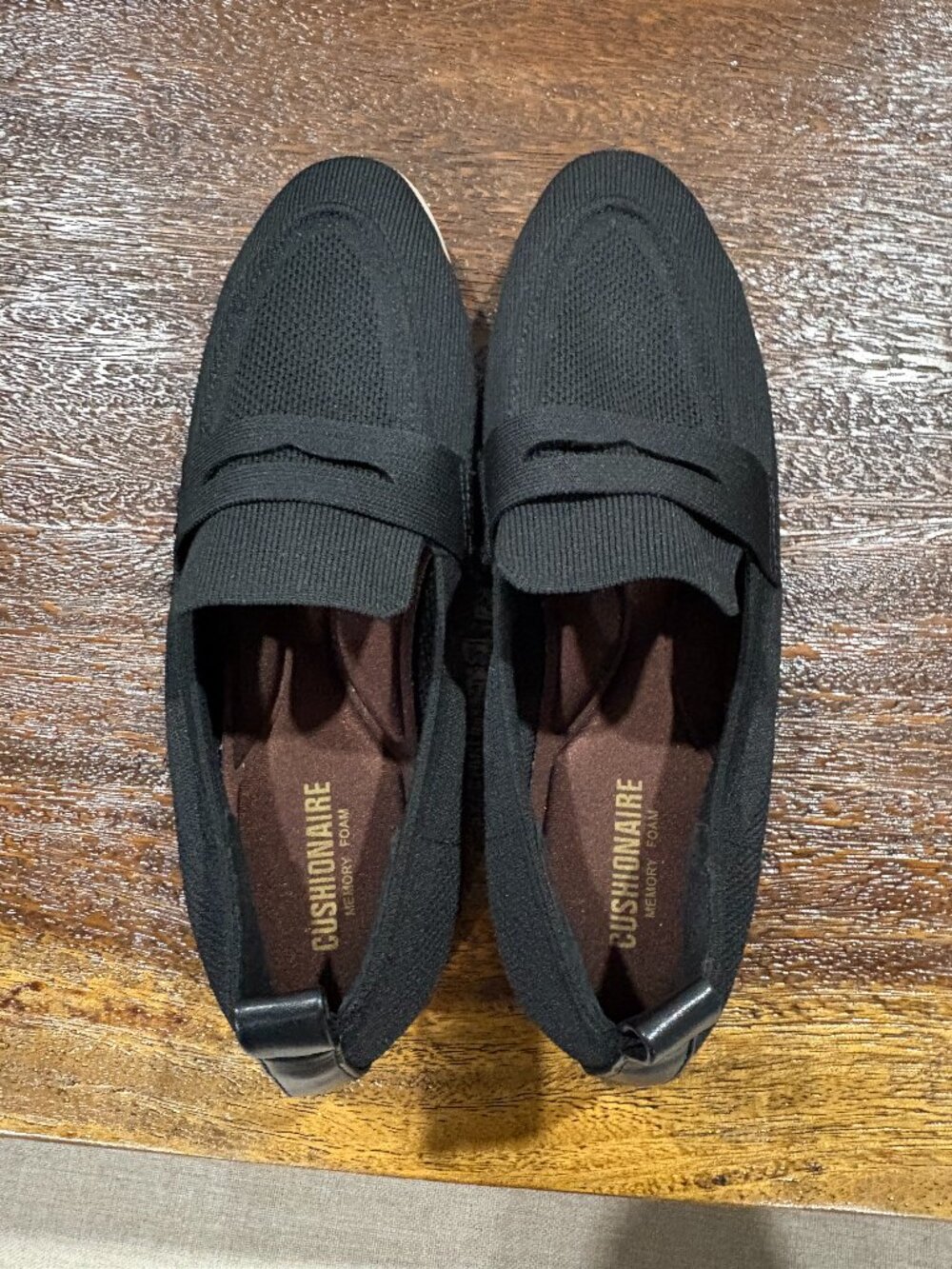 Cushionaire Ladies Loafers Slip On Shoes sz 11 11M Black EUC
